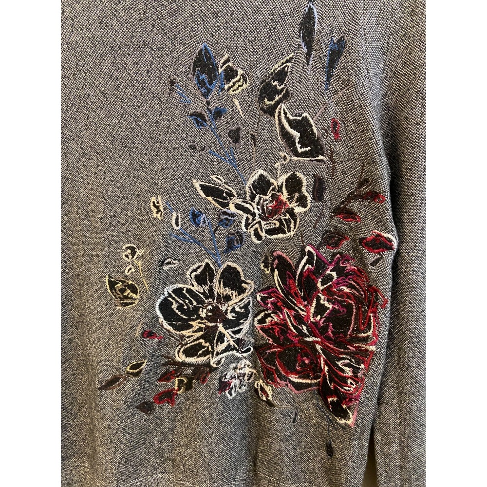 White House Black Market Women's S Gray Floral Embroidered Puff Shoulder Sweater - Picture 6 of 13